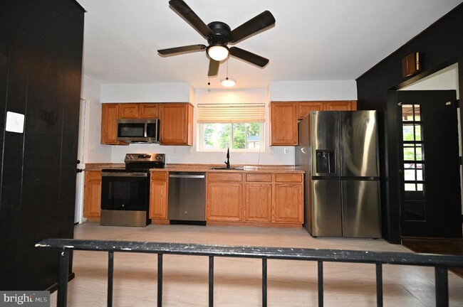 Building Photo - 2509 Eliot Pl