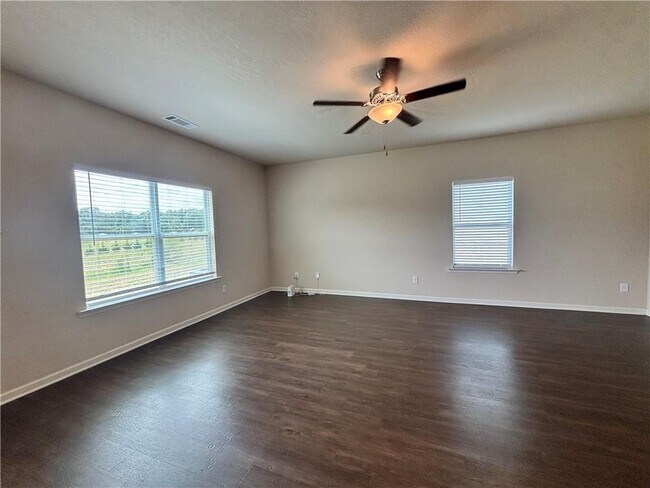 Building Photo - 160 Innis Brk Cir SW