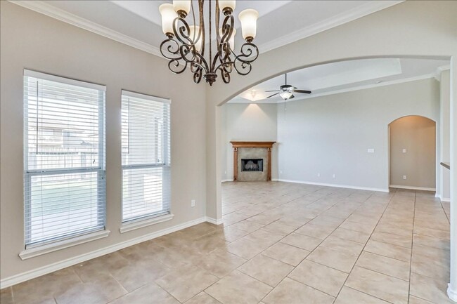 Building Photo - 5810 Aava Dr