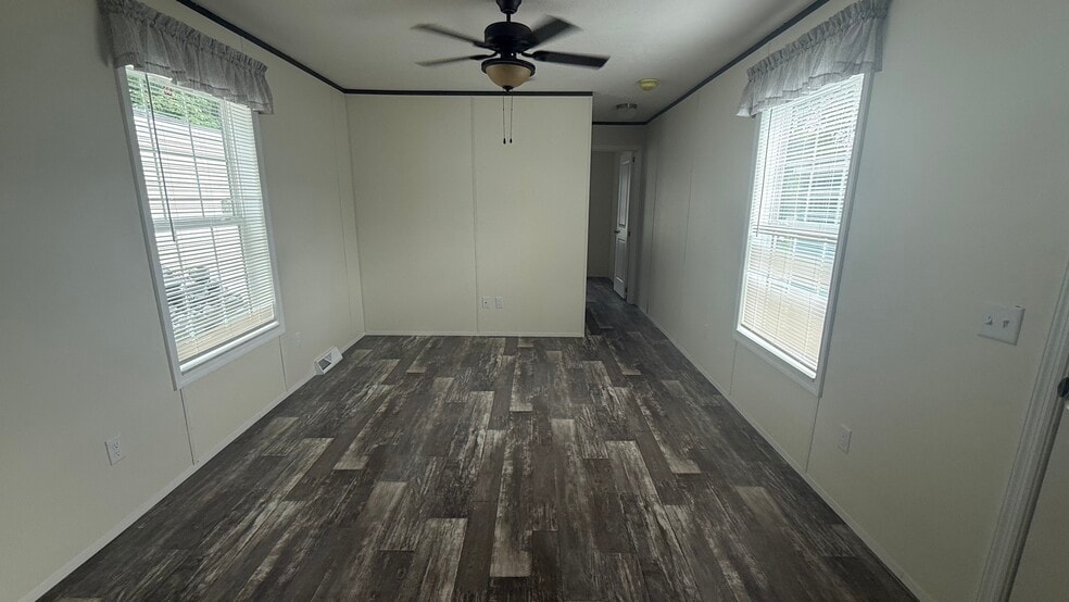 Building Photo - 5 Winesap Ln