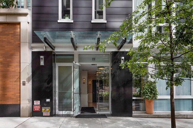 Building Photo - 22 Renwick St