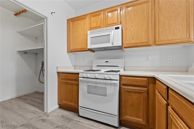 Building Photo - 7151 S Durango Dr