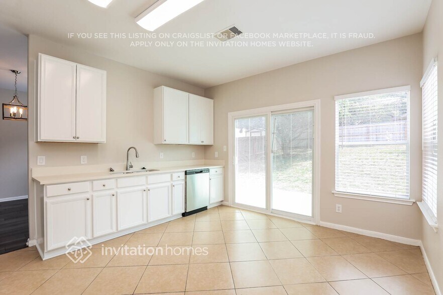 Building Photo - 926 Cheyenne Creek