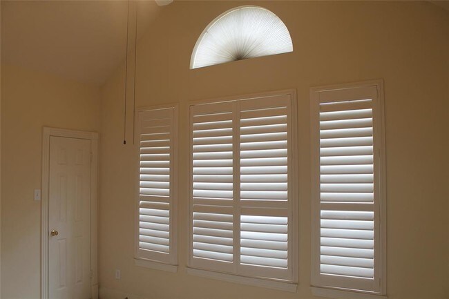 Building Photo - 1314 Parkway Ct