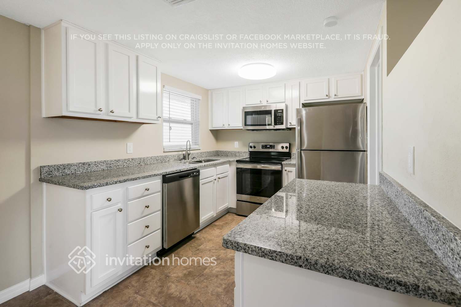 Building Photo - 8018 Pineapple Ln