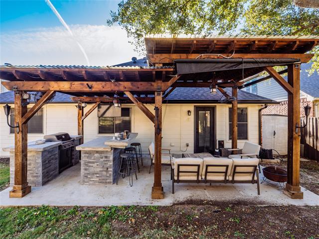 Building Photo - 2005 Michelle Creek Dr