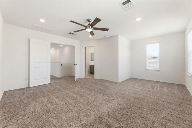 Building Photo - 365 Rocroi Dr