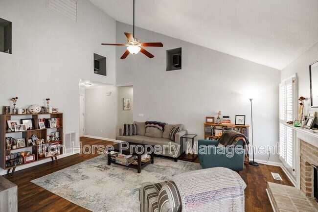 Building Photo - 174 Hidden Timber Ln