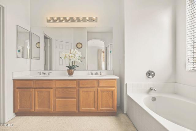 Building Photo - 7686 Eisenhower St