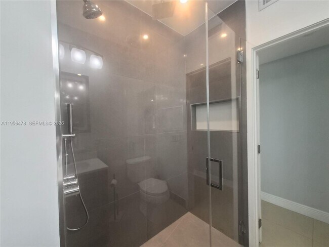 Building Photo - 8015 SW 136th St