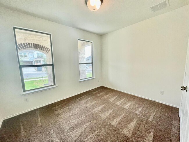 Building Photo - 163 McGinnis Trl