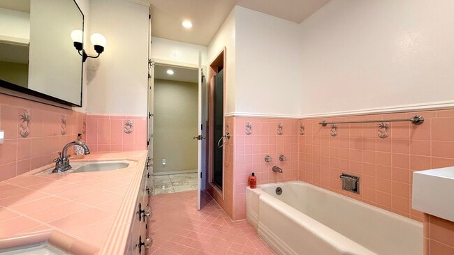 Building Photo - 3BD/2BA Willow Glen Single-Family Home with Spacious Layout