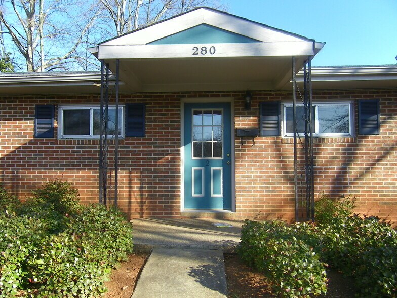 Building Photo - 280 Peabody St