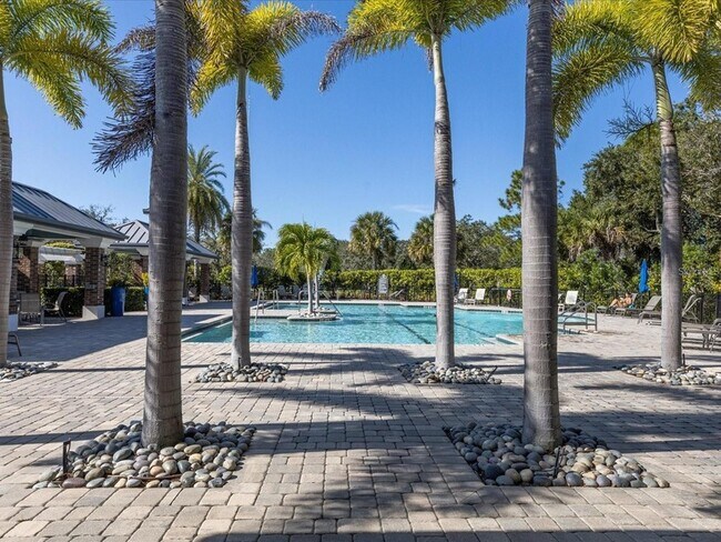 Building Photo - 7704 Drayton Cir