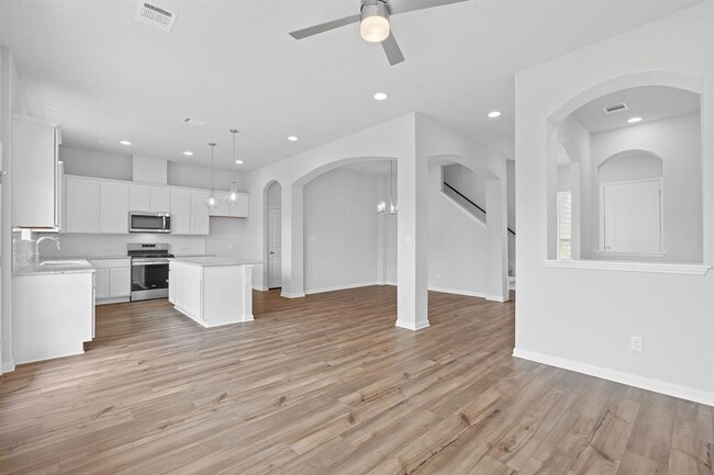 Building Photo - 8513 Wellspring Loop