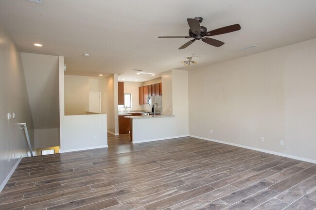 Building Photo - 7845 N 21st Ave