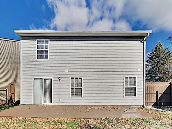 Building Photo - 507 Deer Trail Dr