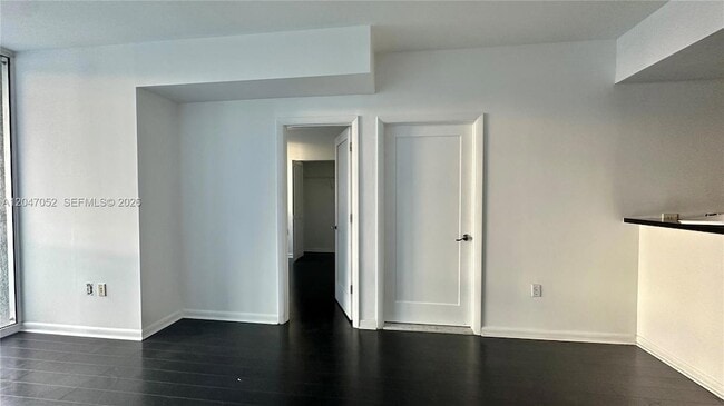 Building Photo - 244 Biscayne Blvd