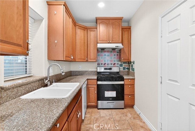 Building Photo - 225 N Alhambra Ave