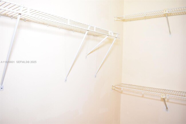 Building Photo - 4459 Carambola Cir S