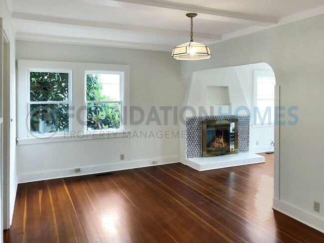 Building Photo - 428 Napa St