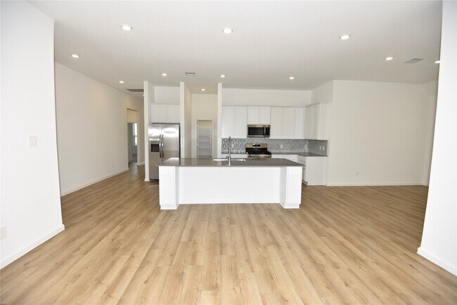 Building Photo - 15524 Leopard Lily Ln