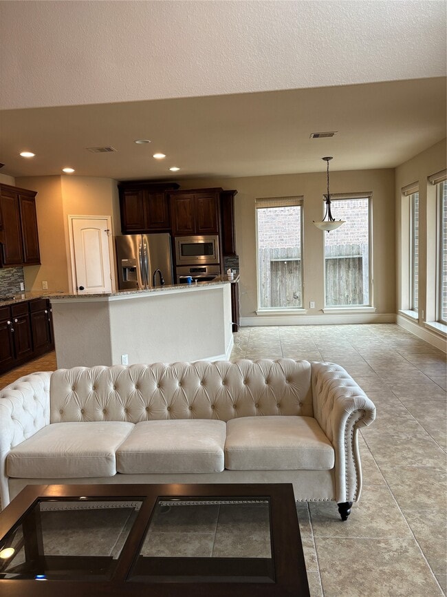 Building Photo - 27410 Bentridge Park Ln