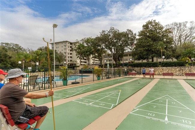 Building Photo - 1235 S Highland Ave