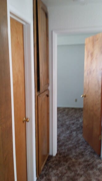 Building Photo - 310 Saint Michael Ct