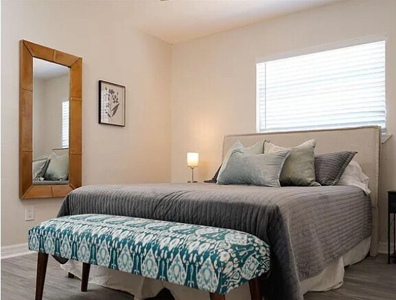 Building Photo - 2006 E Hanna Ave