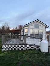 Building Photo - 6711 Bridgewater Ln