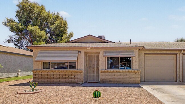 Building Photo - 10141 N 97th Dr