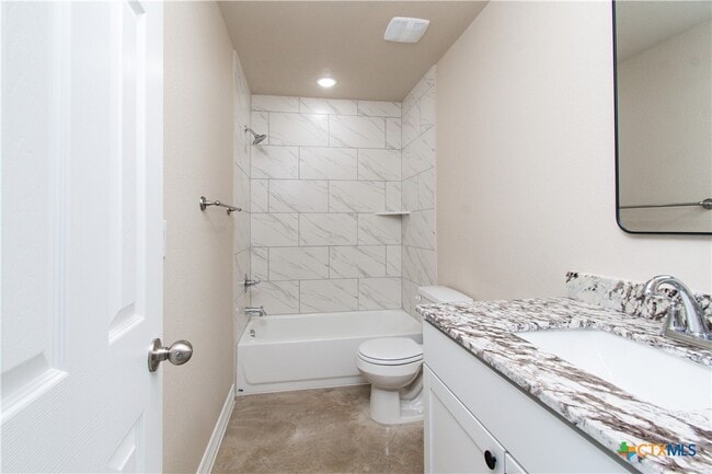 Building Photo - 806 Meadow Cir