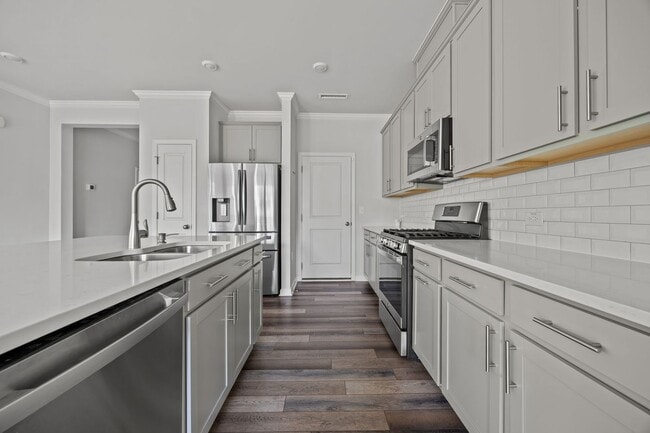 Building Photo - Charming 3 Bedroom Home located in Wake Forest
