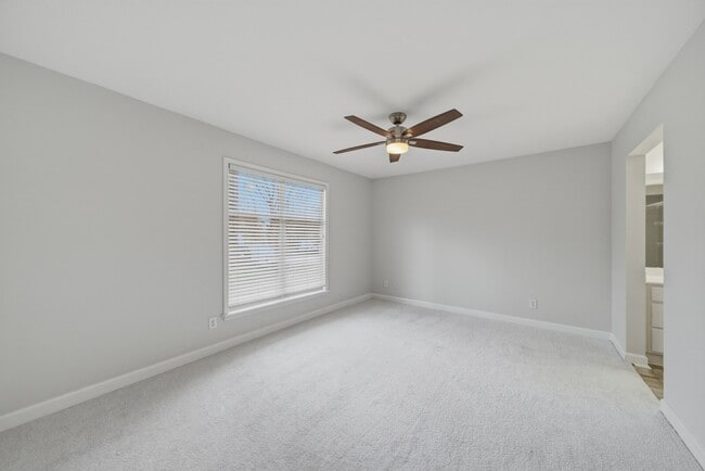 Building Photo - 1201 Westview Ln