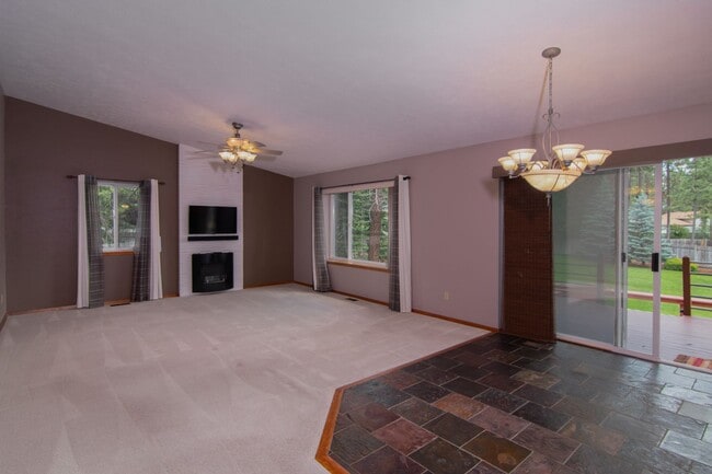 Building Photo - COMING SOON !! 3 bed 2.5 Bath Home on .5 acre lot in corner of Culdesac Mead School District