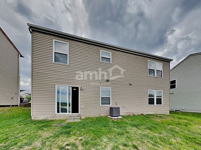 Building Photo - 8 Danielson Cir