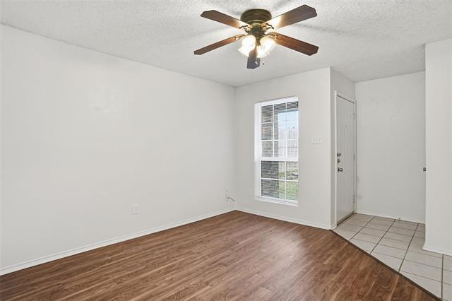 Building Photo - 10257 Aurora Dr