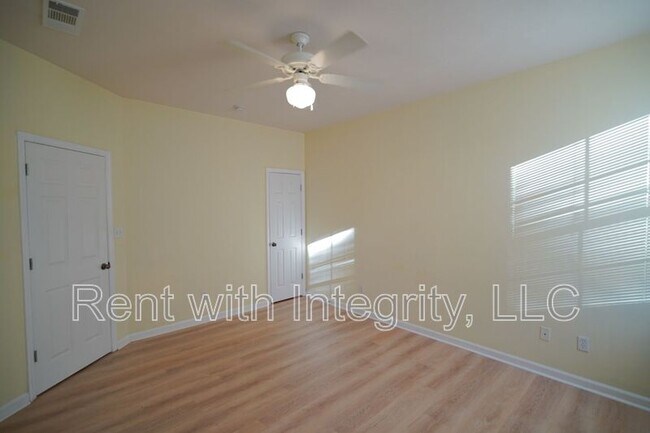 Building Photo - 3400 Old Bainbridge Rd