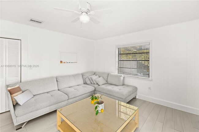 Building Photo - 17341 SW 74th Ave