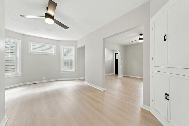 Building Photo - Fully renovated 3 bedroom home in Ambridge...