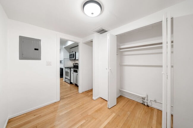 Building Photo - 103 Marlborough St