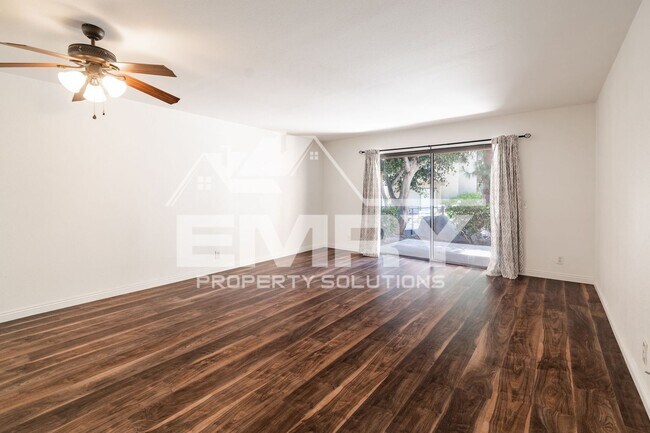 Building Photo - 126 Orange Blossom