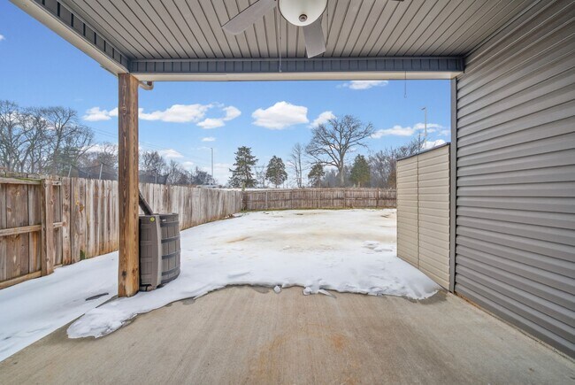 Building Photo - 1151 Eagle's View Dr