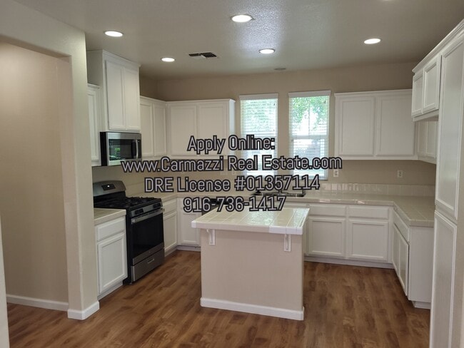 Building Photo - 260 Wapello Cir