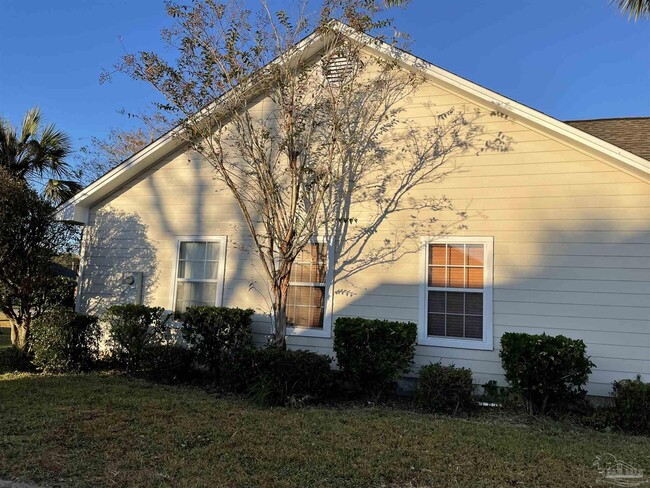 Building Photo - 9404 Victoria Ln
