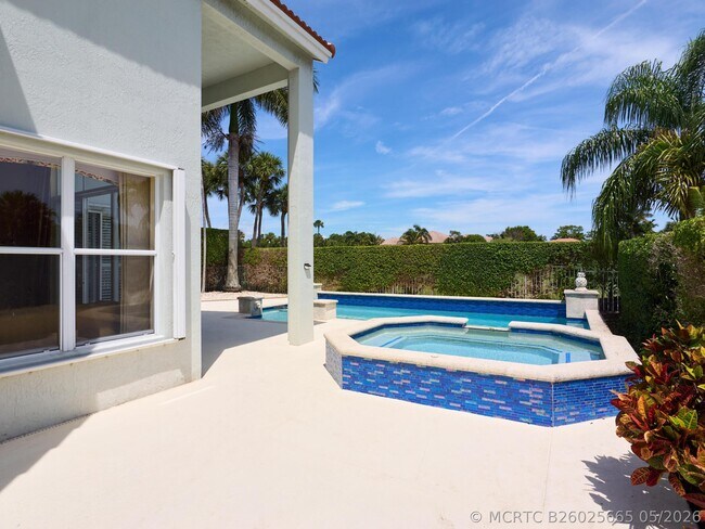 Building Photo - 8282 Spyglass Dr