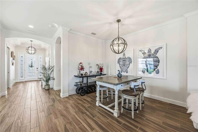 Building Photo - 5400 Manchini St