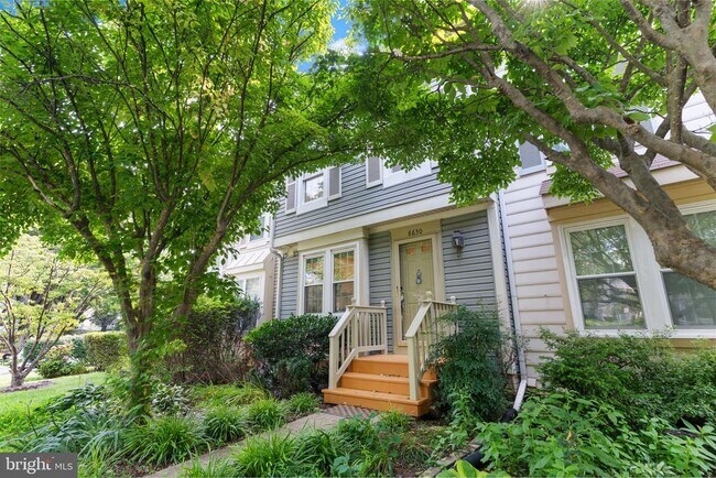 Building Photo - 6630 Medinah Ln