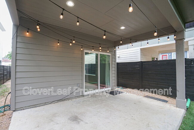 Building Photo - 2109 Schley Ave